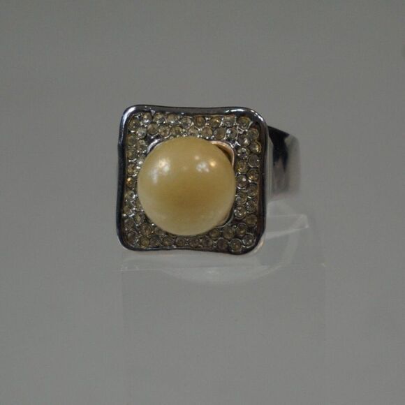 Statement Ring Square Top Size 10 Ring Faux Pearl And Rhinestones Silver Tone - Picture 5 of 6